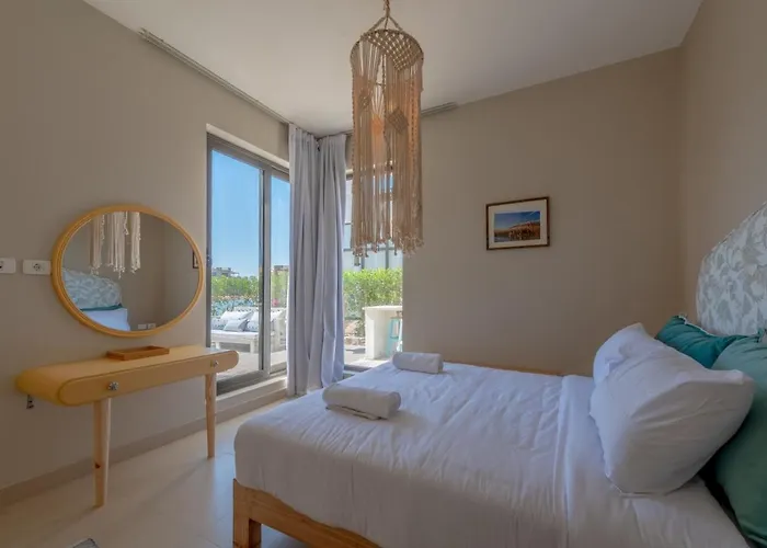 Villa La Casa De Playa Tawila On Island 4br Private With Heated Pool