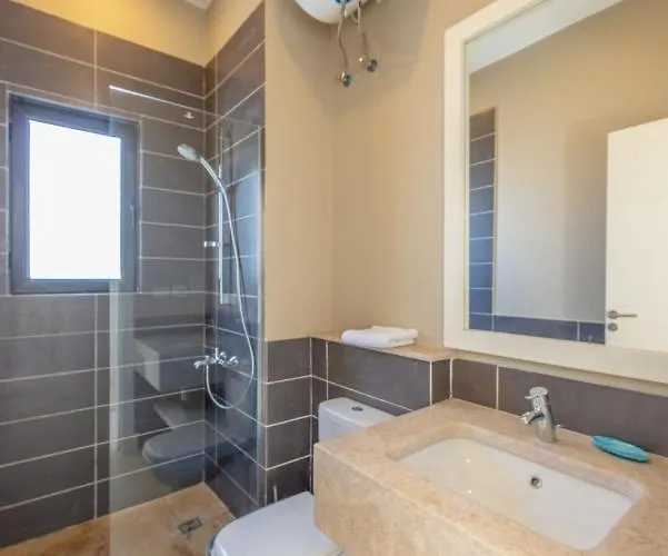 La Casa De Playa Tawila On Island 4br Private With Heated Pool Villa Hurghada